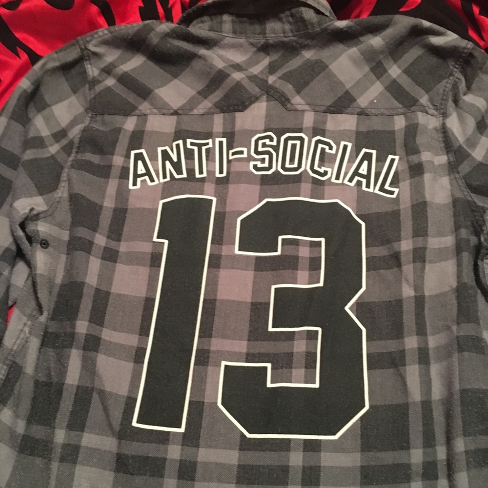 Anti-social flannel